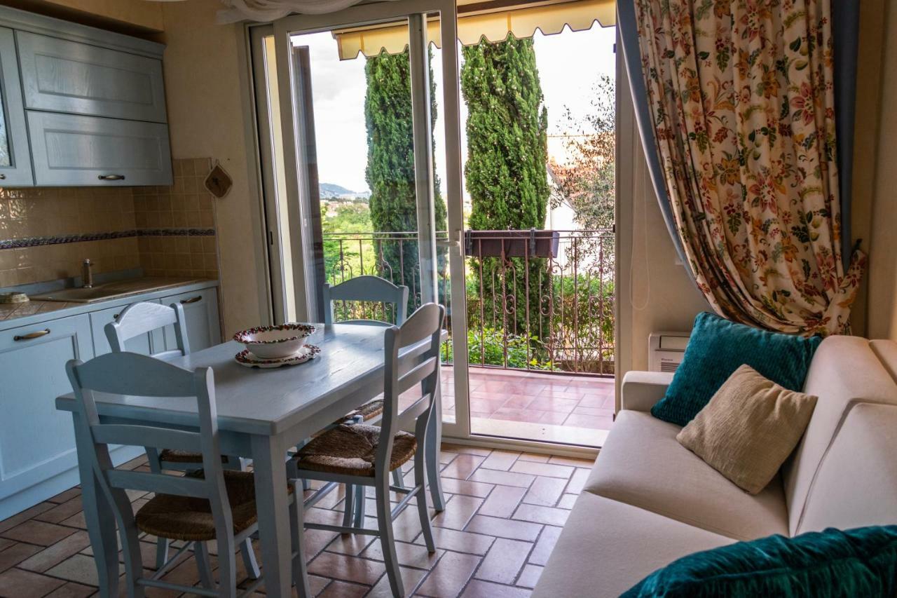 Villa Pineland Borghetto Santo Spirito Eksteriør bilde