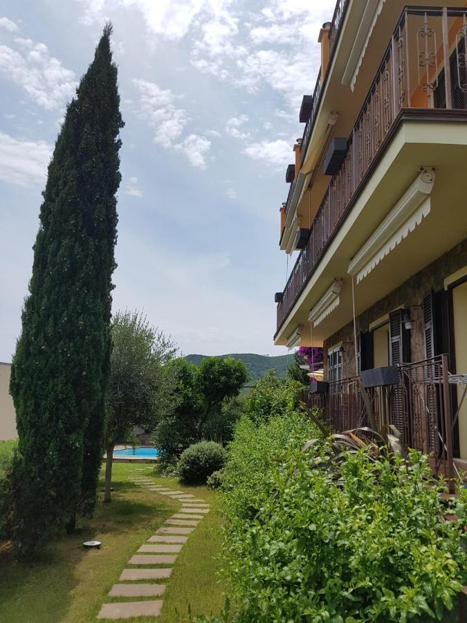 Villa Pineland Borghetto Santo Spirito Eksteriør bilde